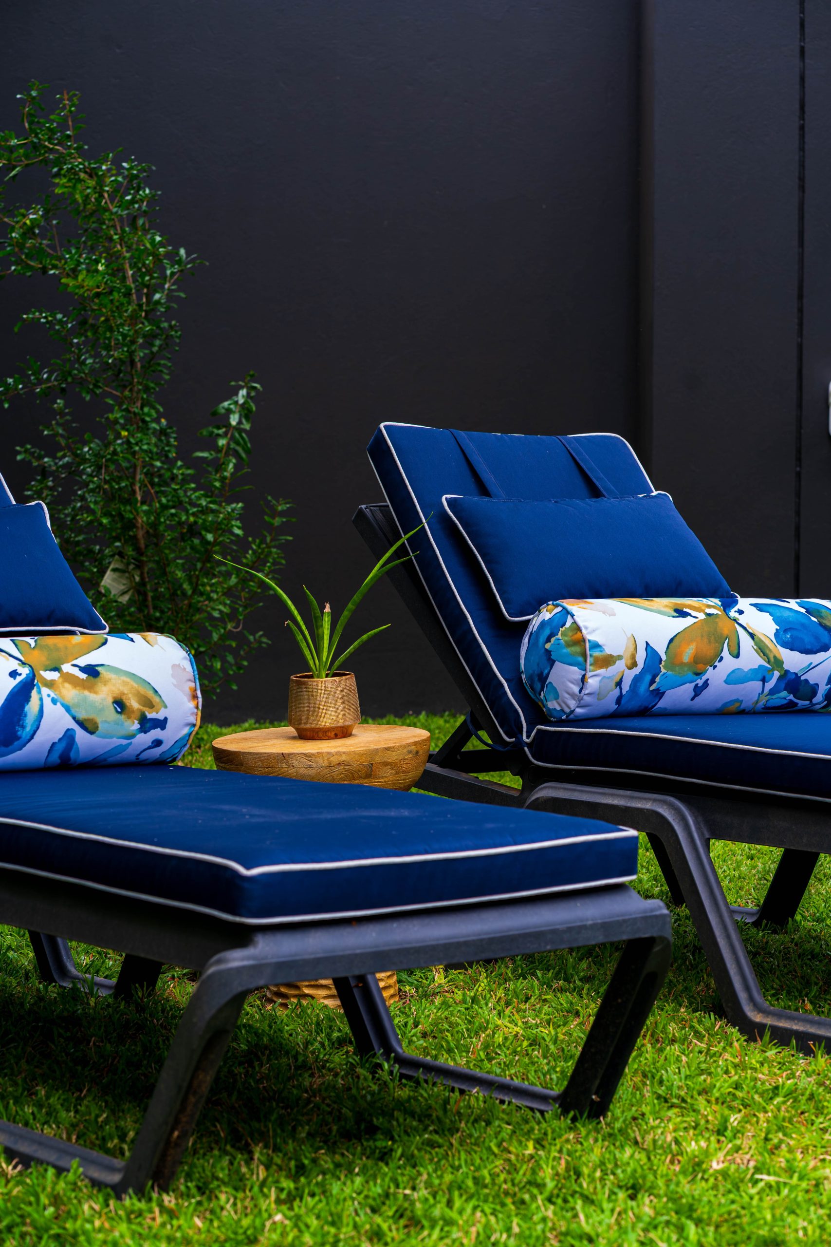Blue & White Thick 2 piece Outdoor Lounger Cushion - Image 2